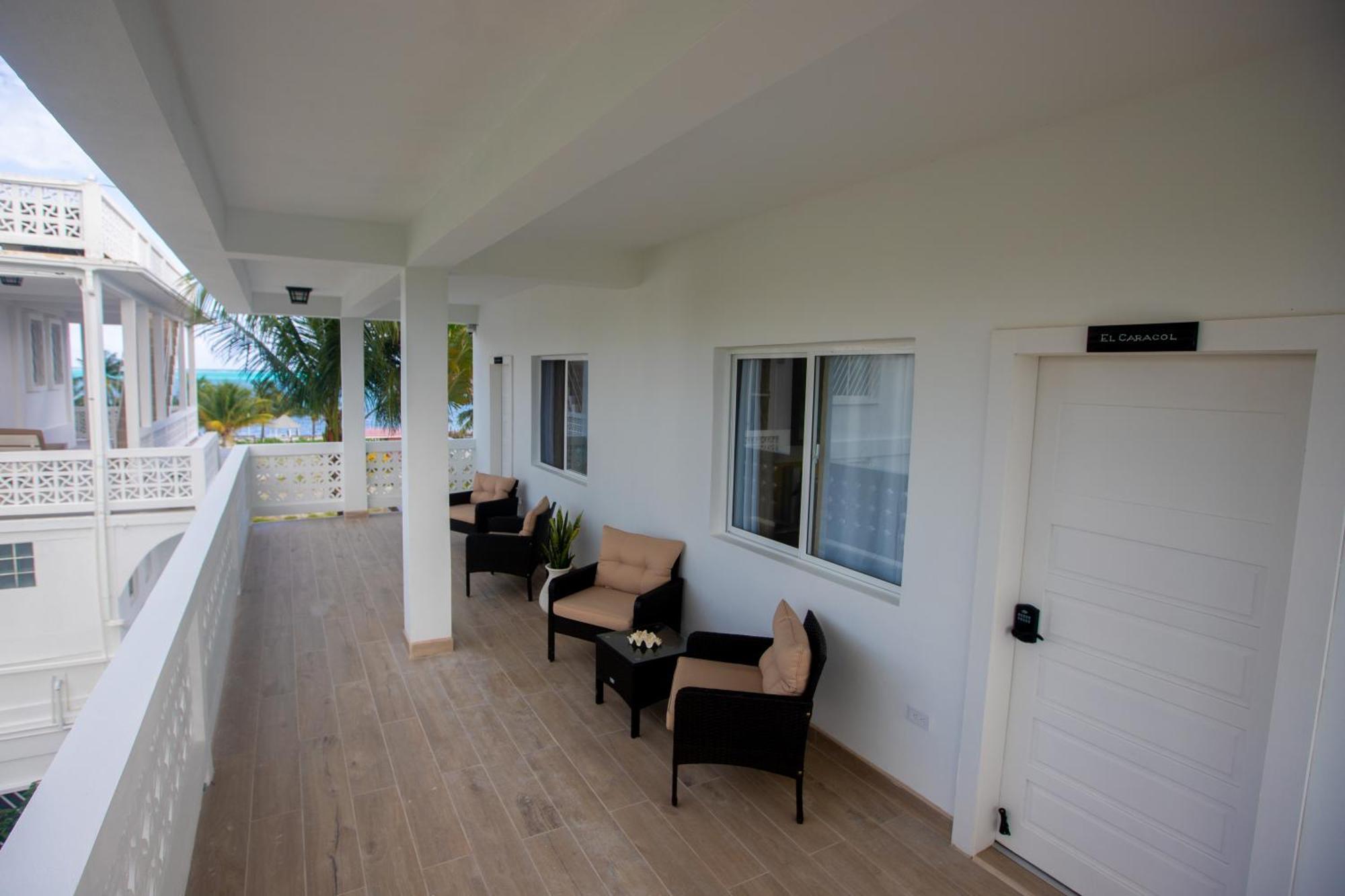 Treetops Hotel Caye Caulker Eksteriør bilde