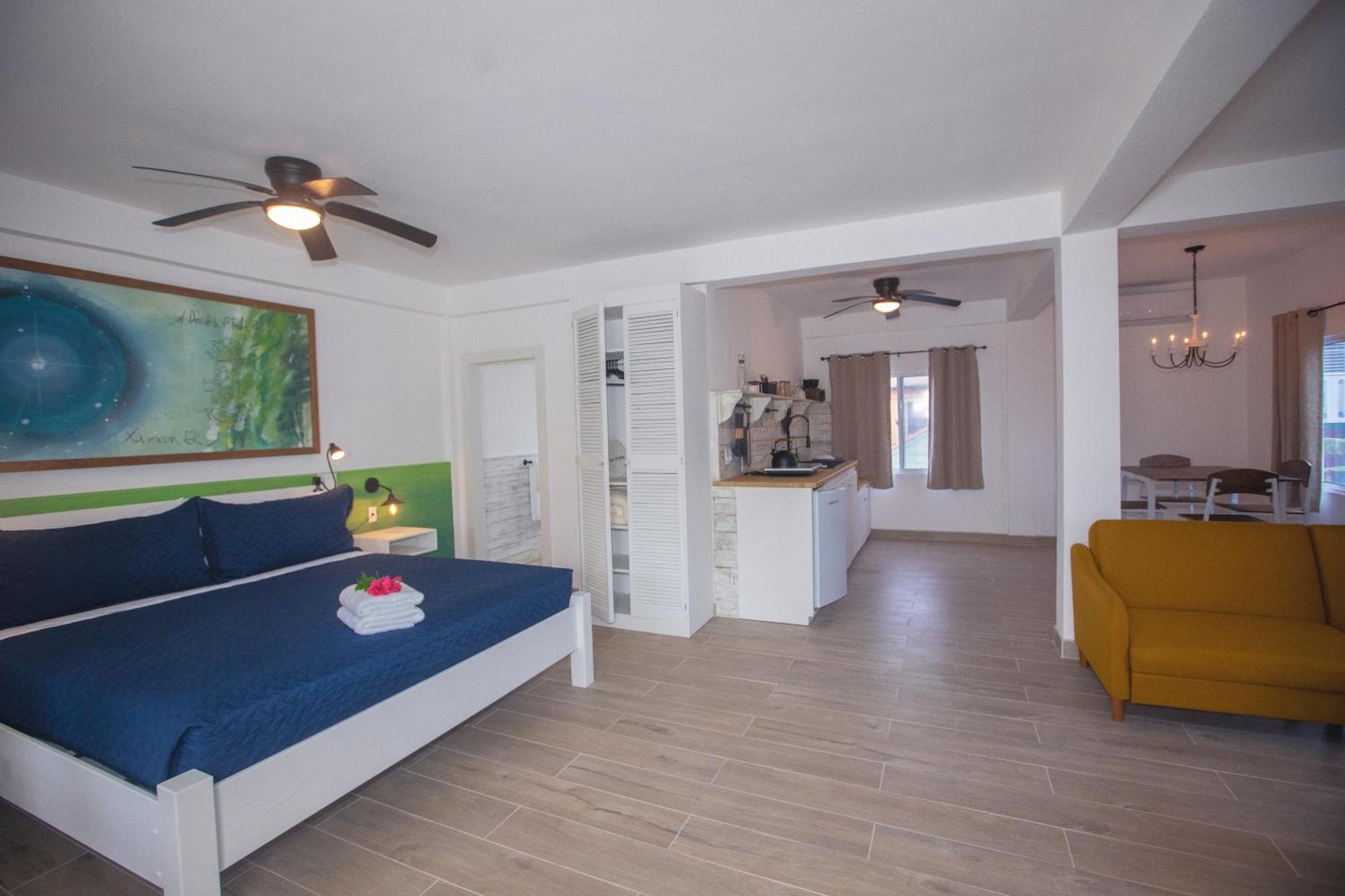 Treetops Hotel Caye Caulker Eksteriør bilde